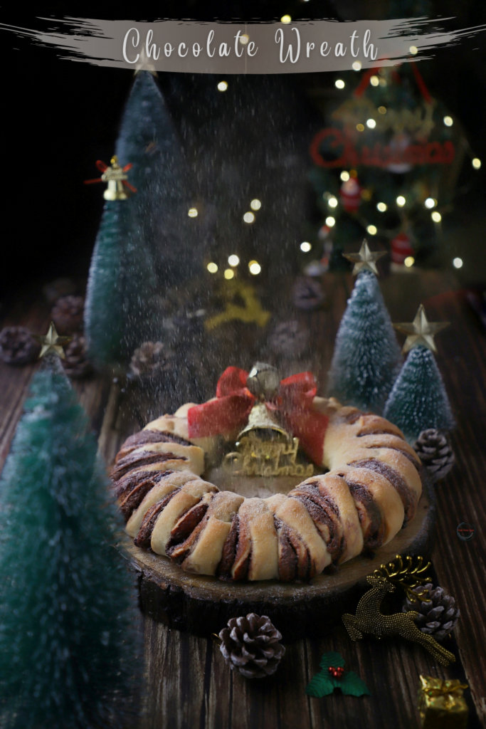 Chocolate Wreath 1